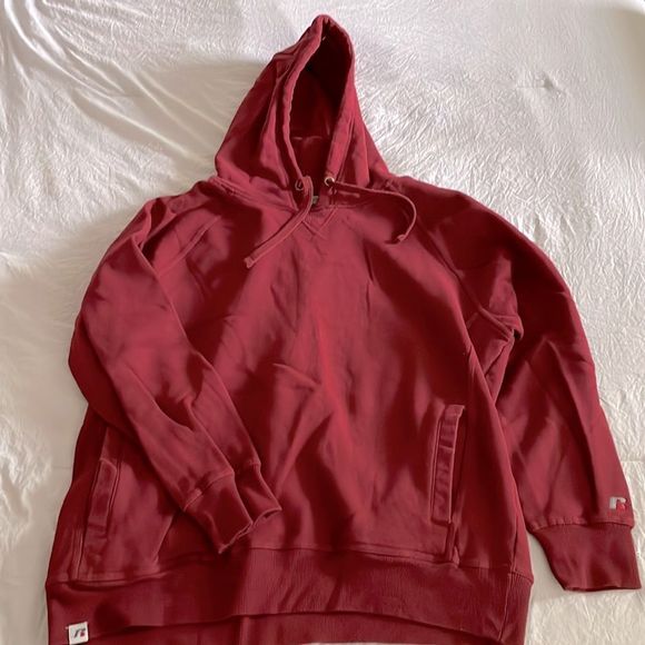 Russell Athletic Other - Russell Men’s Hoodie Size L